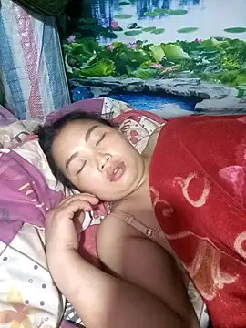 Snapshot of Huemy098 chatting on 04.13.26 Huemy098 online show from 04.13.26