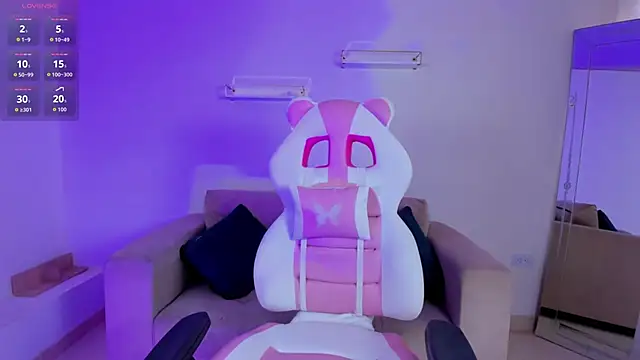 april smiith1 online show from 04.06.26