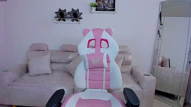 april smiith1 online show from 04.16.26