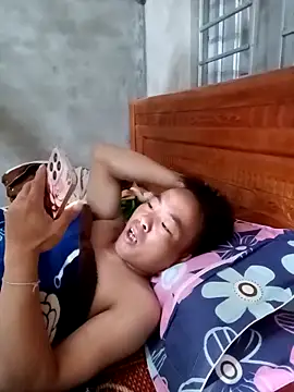 boy-pho- online show from 03.28.26