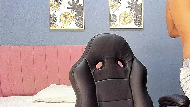 tom strong1 online show from 03.31.26