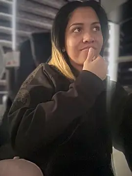 Laila LS online show from 03.30.26