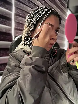 Laila LS online show from 04.14.26