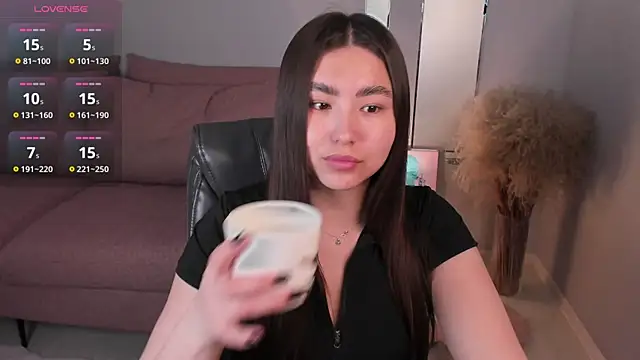 IceIcebabe  online show from 04.04.26