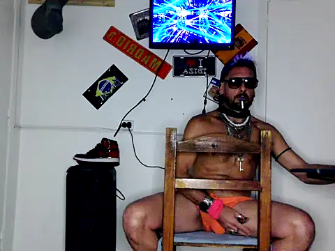 freddymdq100 online show from 04.13.26