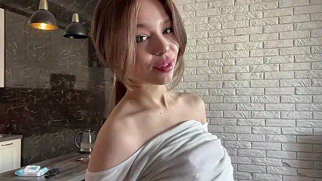 VictoryGlow online show from 04.14.26