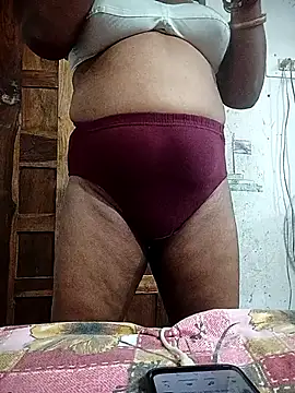 Snapshot of hottsexyy chatting on 07.04.26 hottsexyy online show from 07.04.26
