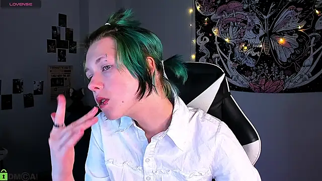 LittleKittenStar online show from 04.16.26