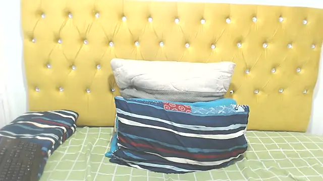 BubbleGumBADAss online show from 04.13.26