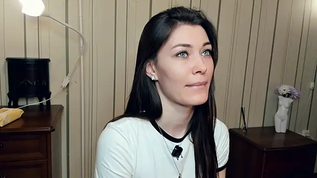 JulissaLipoma online show from 04.02.26