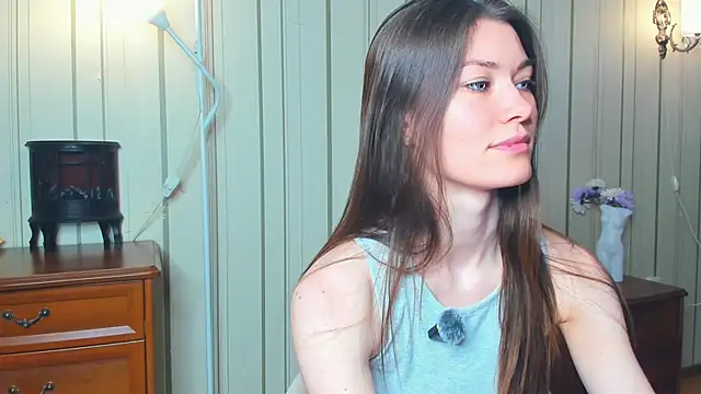 JulissaLipoma online show from 04.21.26