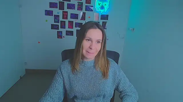 Kira raaaa online show from 04.10.26