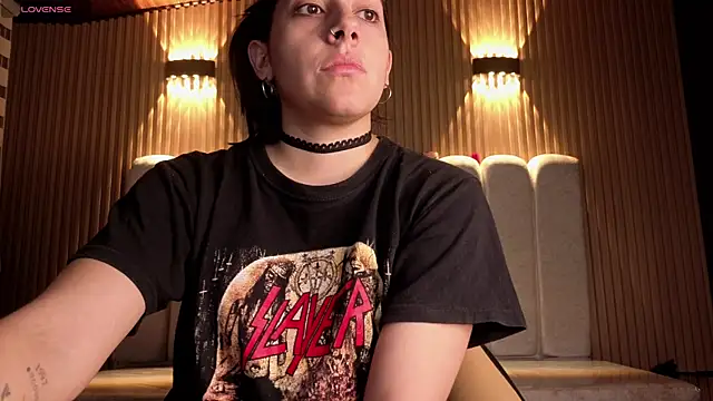 Snapshot of Melannyy_V chatting on 04.01.26 Melannyy V online show from 04.01.26