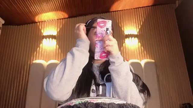 Snapshot of Melannyy_V chatting on 04.10.26 Melannyy V online show from 04.10.26