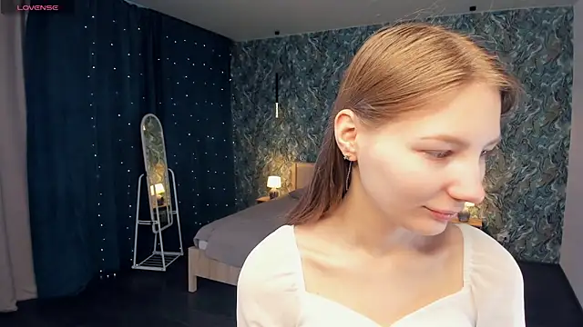 AndriaWhitford online show from 04.05.26