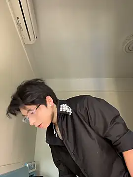 kissbaby-111 online show from 04.04.26