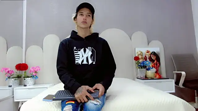 samantha bliss24 online show from 04.10.26