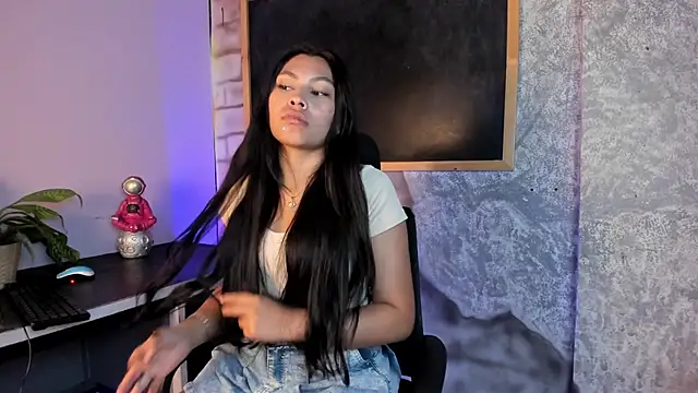 SweetMaddyson online show from 03.23.26