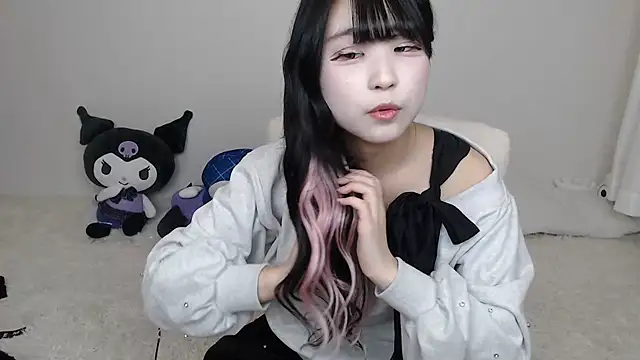 nanami nyann online show from 04.18.26