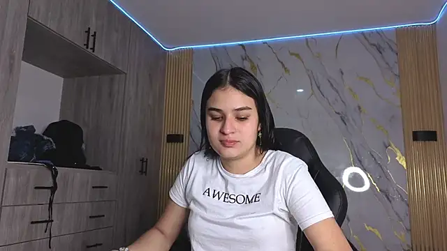 Snapshot of Valkiria77_Eup chatting on 03.20.26 Valkiria77 Eup online show from 03.20.26