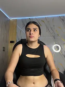 Snapshot of Valkiria77_Eup chatting on 03.27.26 Valkiria77 Eup online show from 03.27.26