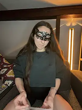 SwissHotLeo online show from 04.04.26