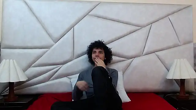 Nyx and Arian online show from 04.08.26