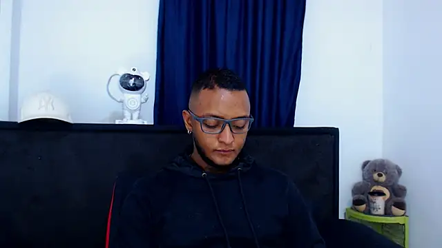 MascTyler online show from 04.01.26