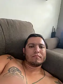 HOTB0Y18 online show from 04.02.26