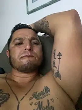 HOTB0Y18 online show from 04.06.26