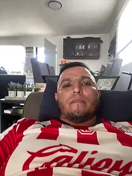 HOTB0Y18 online show from 04.12.26