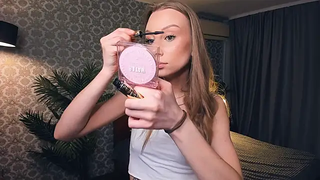 AmilyAmilli online show from 03.21.26