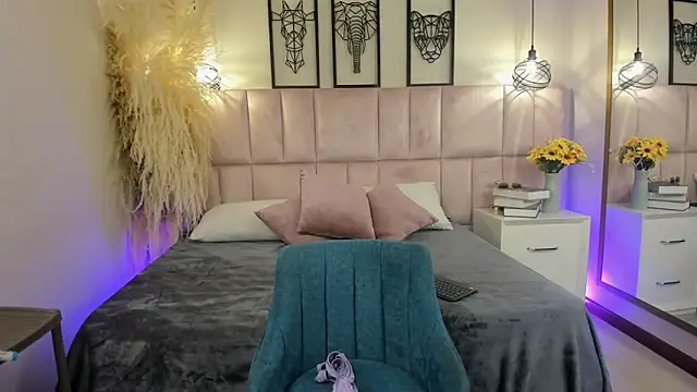 Honney Taylor online show from 04.09.26