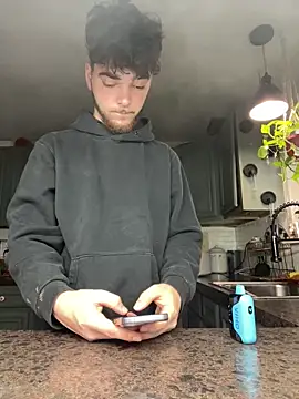 dommydom7177 online show from 04.14.26