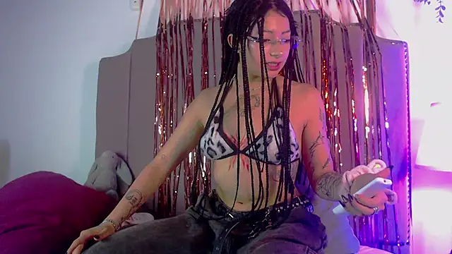 shiny foxeyes online show from 03.26.26