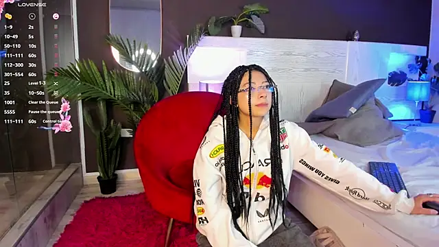 shiny foxeyes online show from 04.15.26