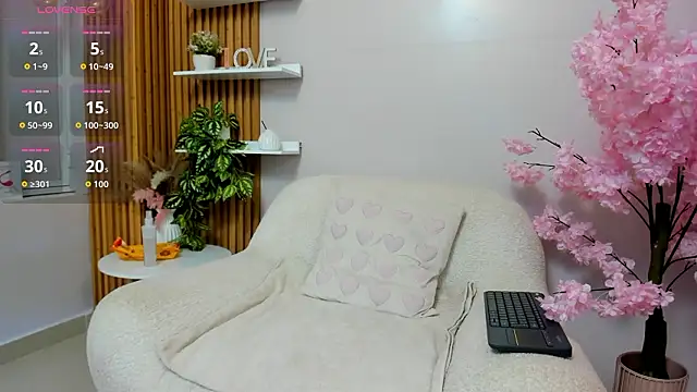 Maiasweet  online show from 03.29.26