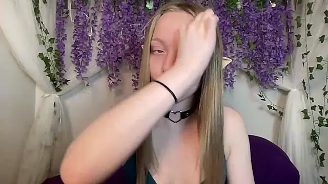 ElfGirlAna online show from 04.06.26