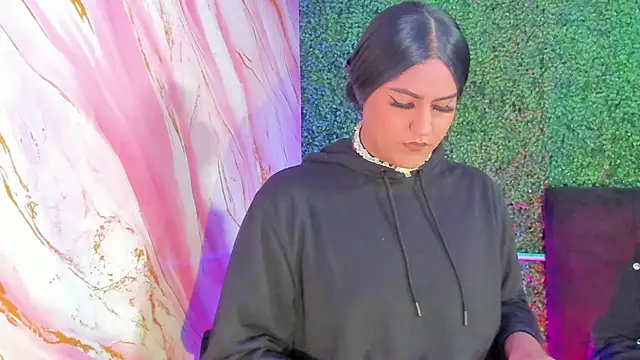 Zoe living online show from 03.28.26