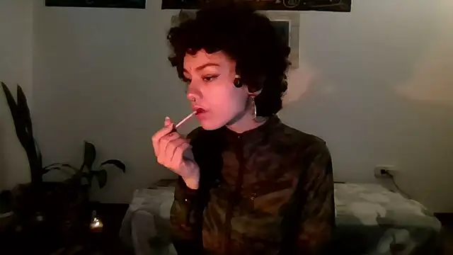 Snapshot of Tabitta_ chatting on 05.25.26 Tabitta online show from 05.25.26