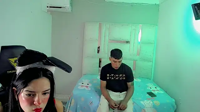Snapshot of Nina_and_coby_ chatting on 05.14.26 Nina and coby online show from 05.14.26