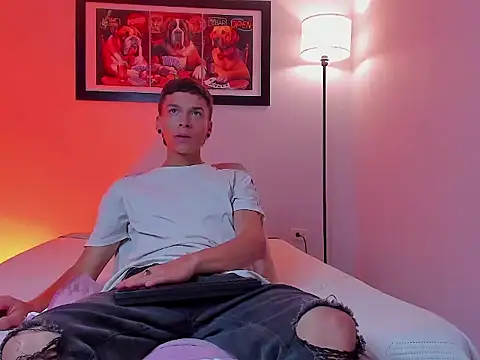 Noahh Saky online show from 03.24.26