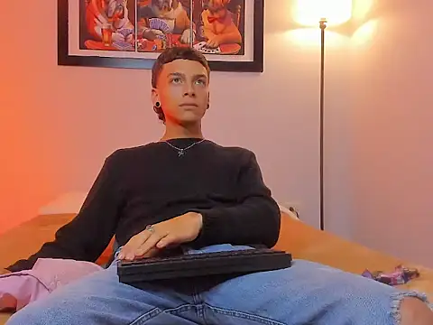 Noahh Saky online show from 03.30.26