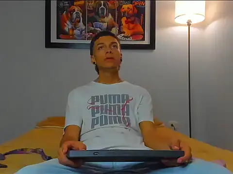 Noahh Saky online show from 04.08.26