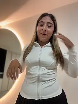 MelodyRey   online show from 04.12.26