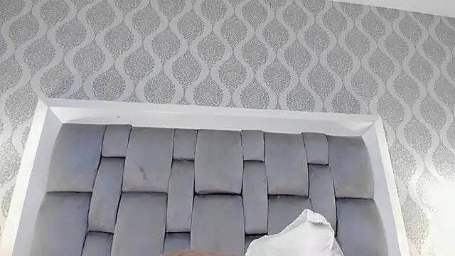 zoejenner  online show from 03.29.26