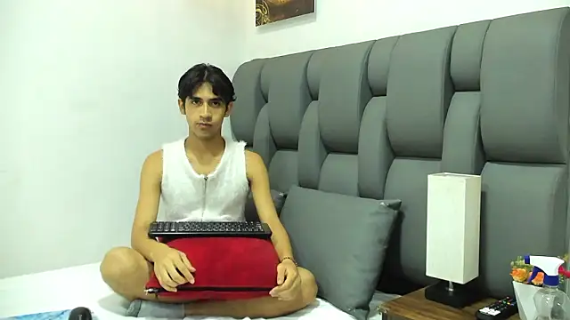  ArchieBlu  online show from 03.19.26