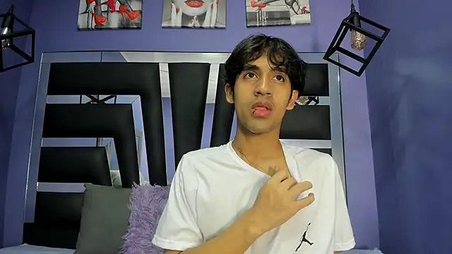  ArchieBlu  online show from 03.27.26