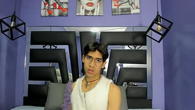  ArchieBlu  online show from 04.02.26