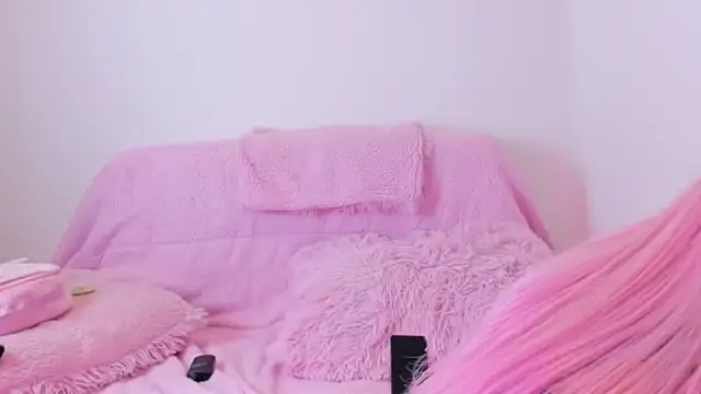 estrellaO O online show from 04.12.26